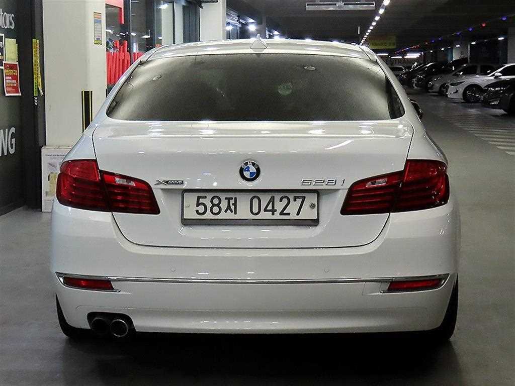 BMW 5 Series - Vista 5