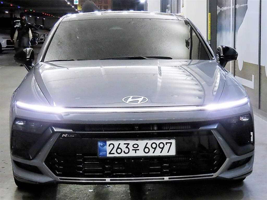 HYUNDAI Sonata - Vista 2