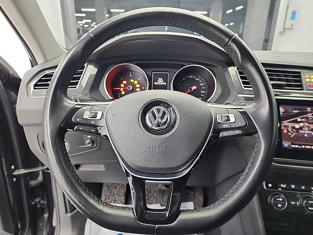 Volkswagen Tiguan - Vista 9
