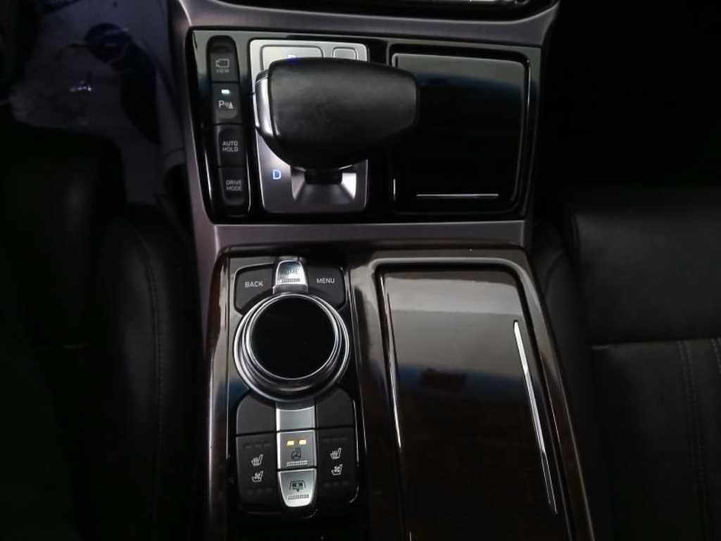 Genesis EQ900 2018 Negro - Importación desde Corea - HF Imports Iquique - Foto 15