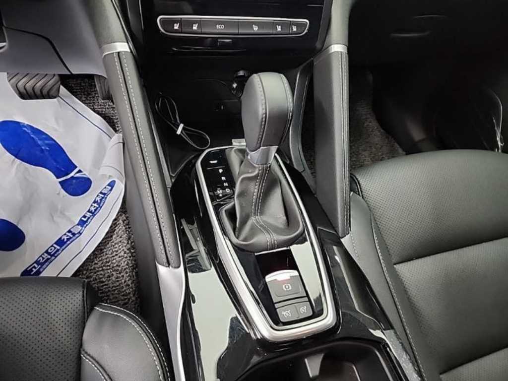 SAMSUNG QM6 - Vista 8