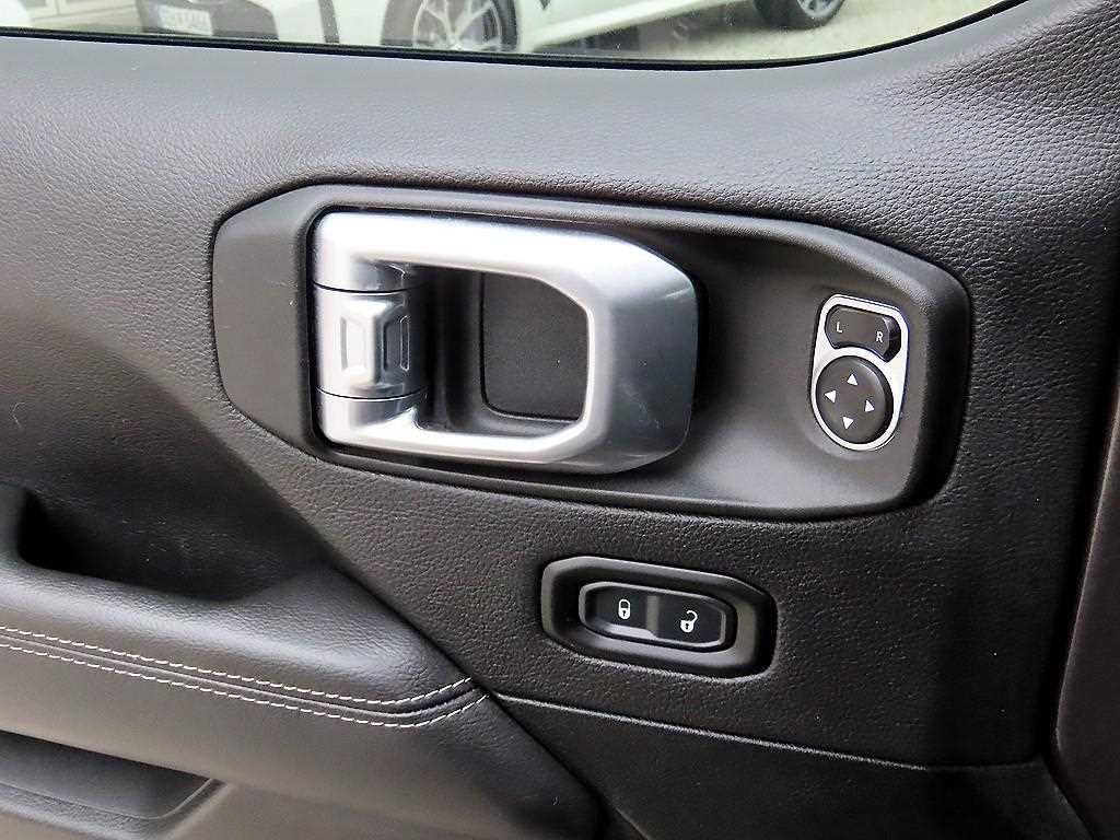 Jeep Wrangler - Vista 11