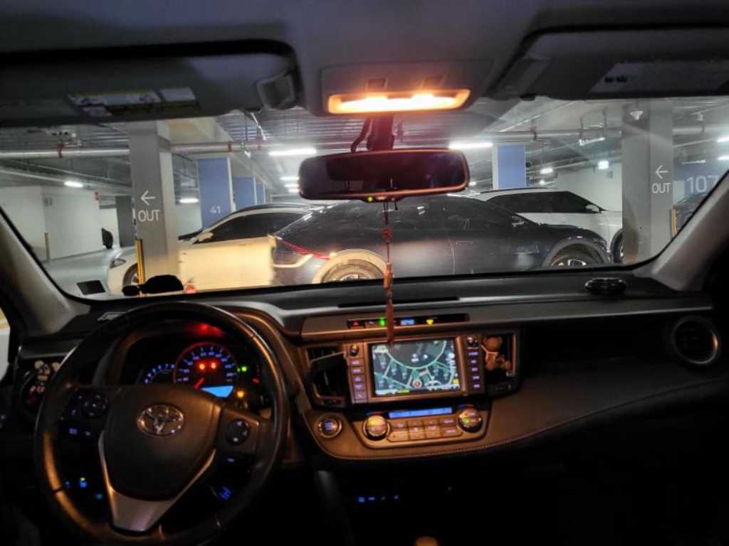 Toyota RAV4 - Vista 9