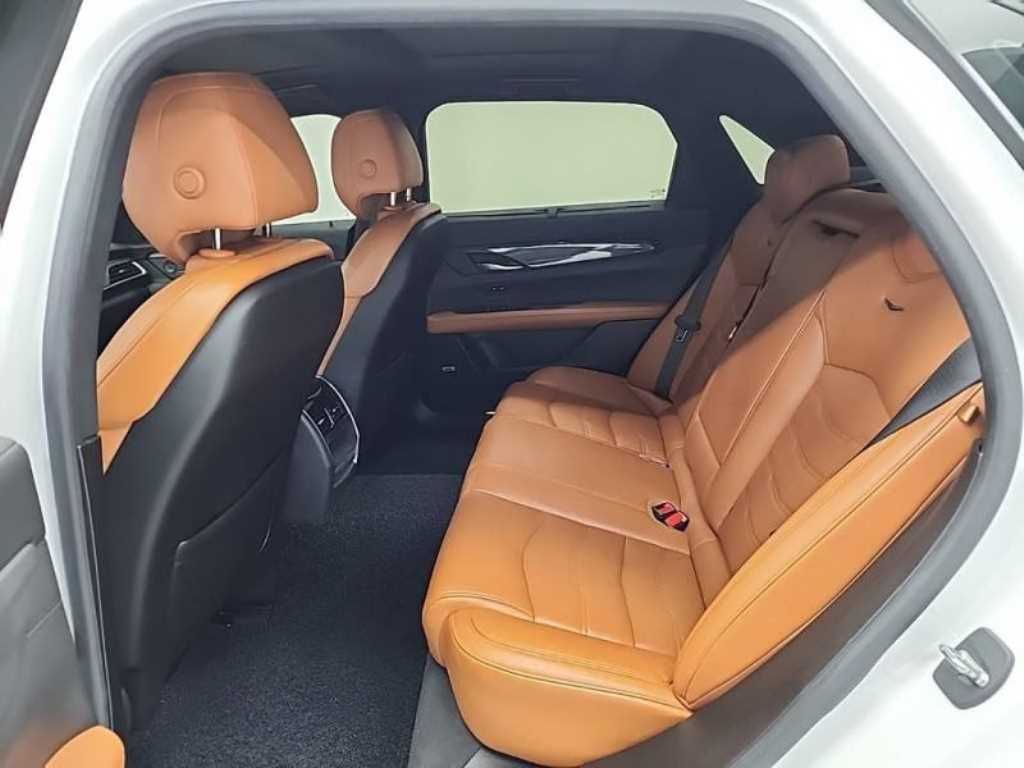 Cadillac CT6 - Vista 12