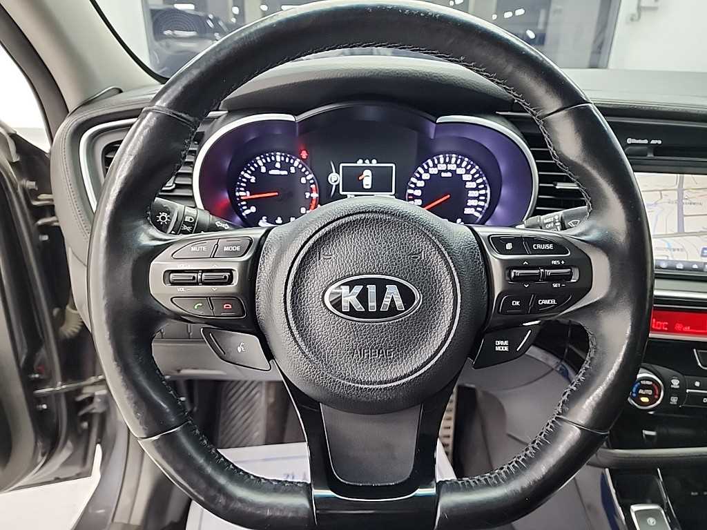 KIA K5 - Vista 9