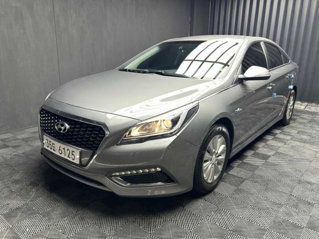 HYUNDAI Sonata - Vista 3