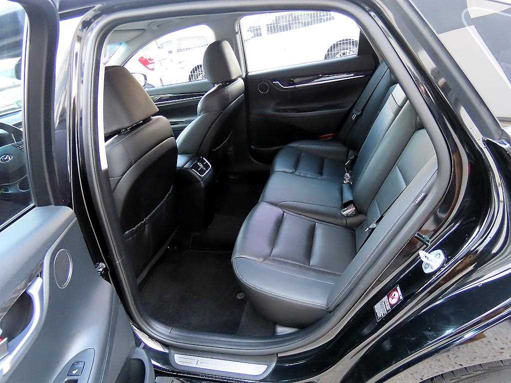 HYUNDAI Grandeur - Vista 6
