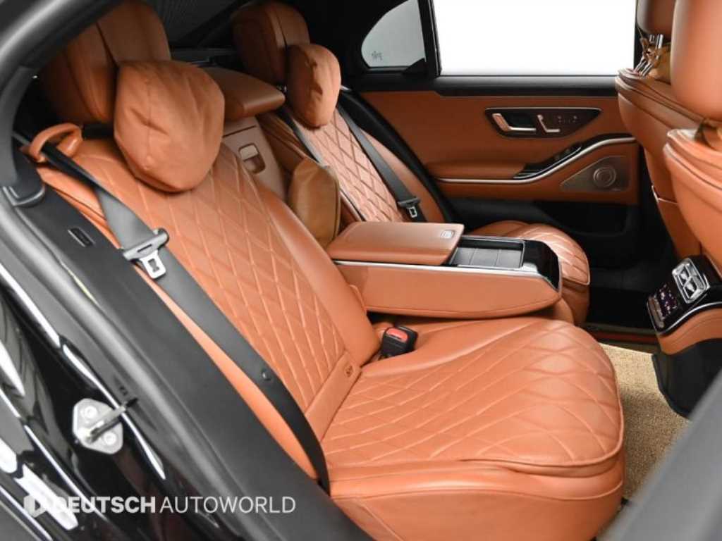 Mercedes Benz S Class - Vista 12