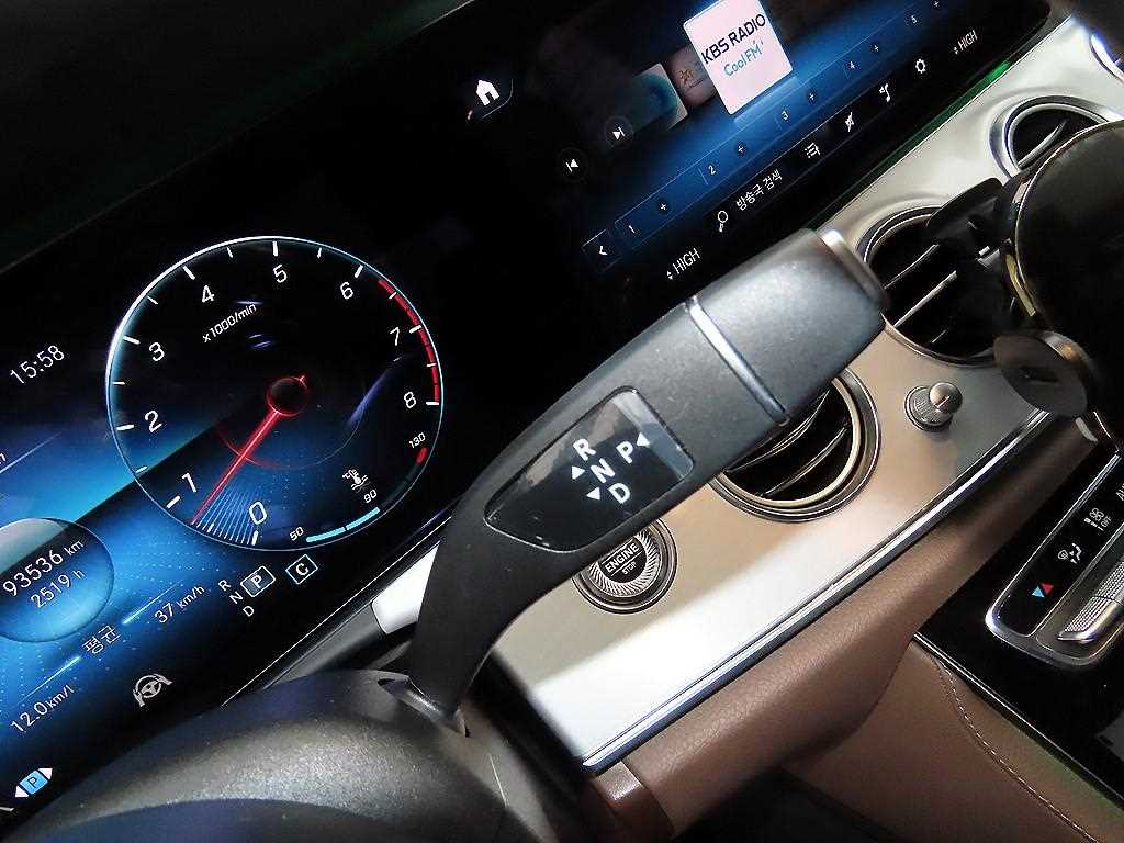 Mercedes Benz E class - Vista 10