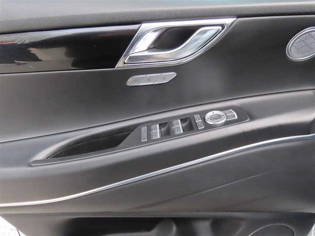 Genesis GV80 - Vista 7