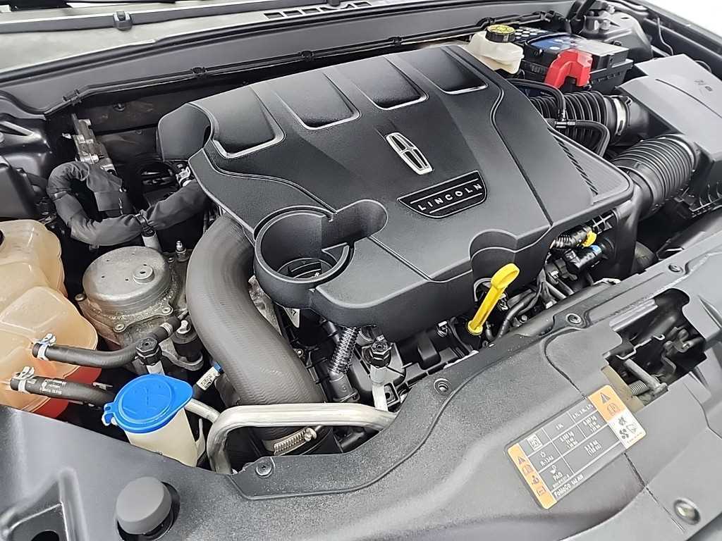 Lincoln Continental - Vista 5