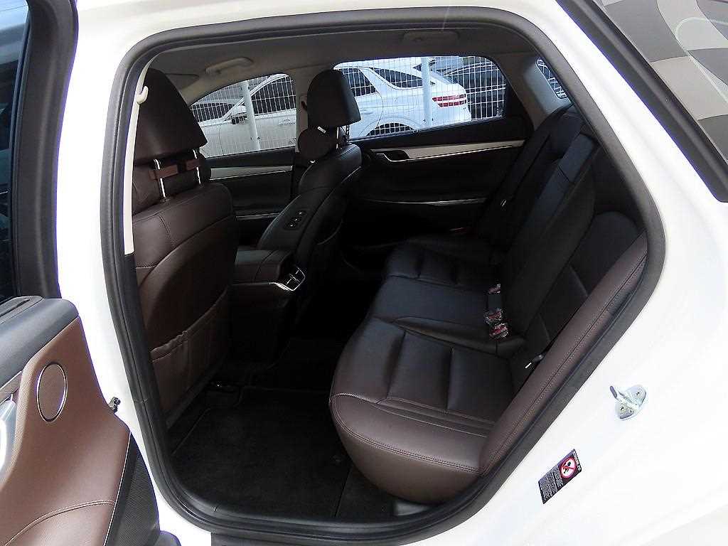 HYUNDAI Grandeur - Vista 6