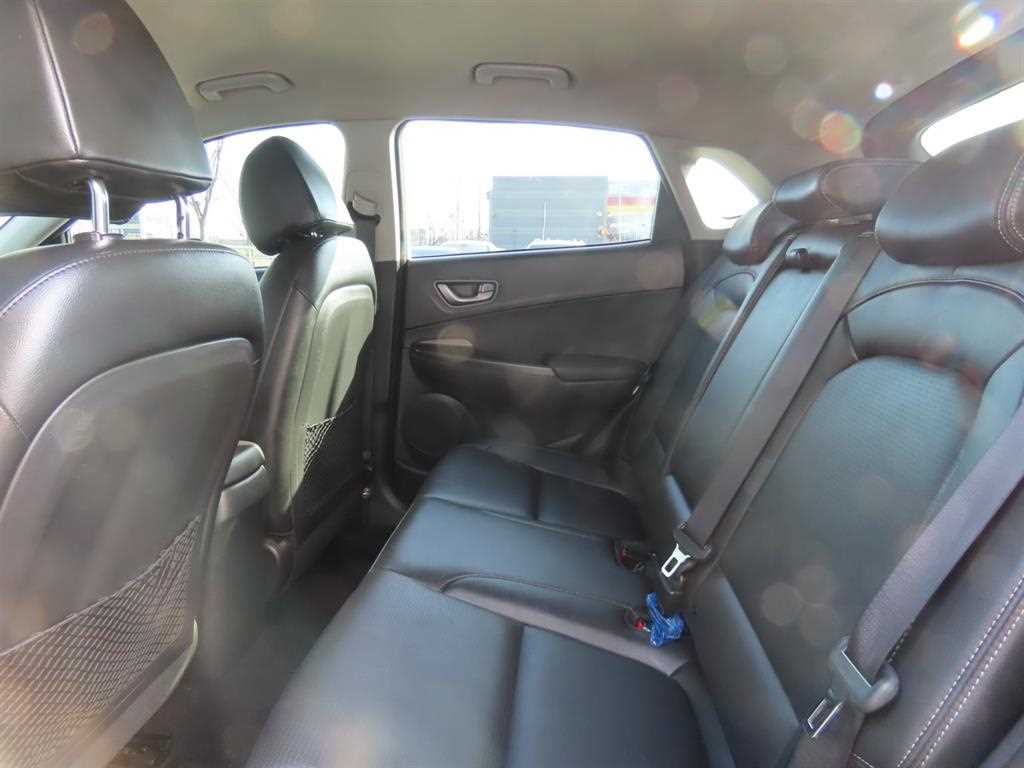 HYUNDAI Kona - Vista 6