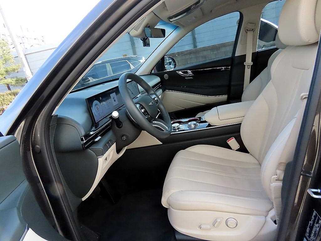 Genesis GV80 - Vista 5