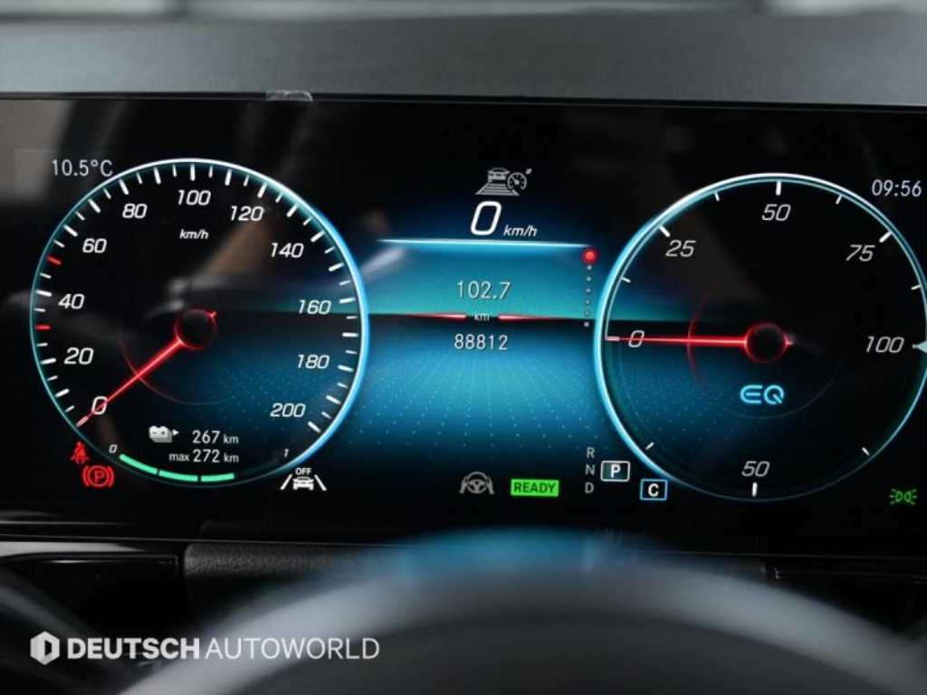 Mercedes Benz EQA - Vista 8