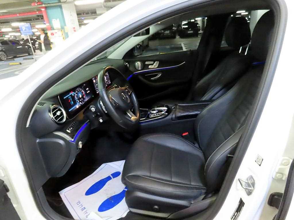 Mercedes Benz E class - Vista 6