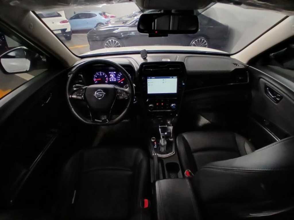 Ssangyong Tivoli - Vista 6