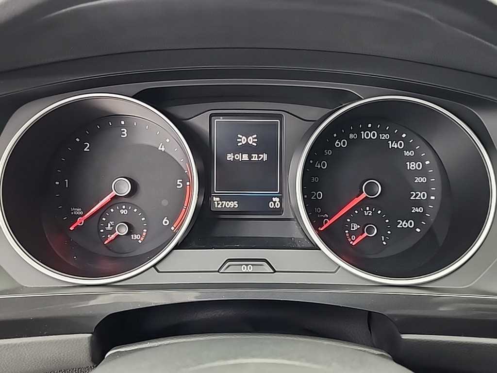 Volkswagen Tiguan - Vista 6