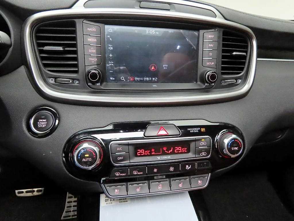 KIA Sorento - Vista 9