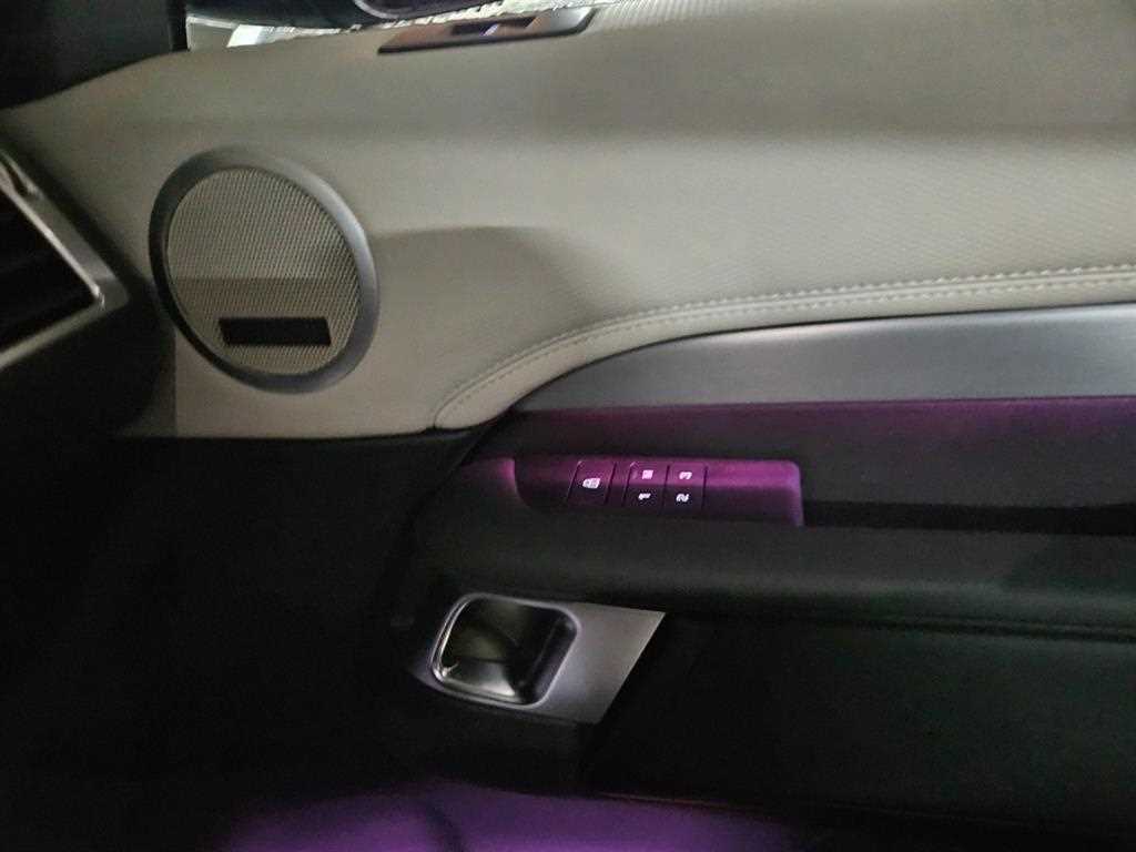 Land Rover Discovery 2022 Negro - Importación desde Corea - HF Imports Iquique - Foto 17