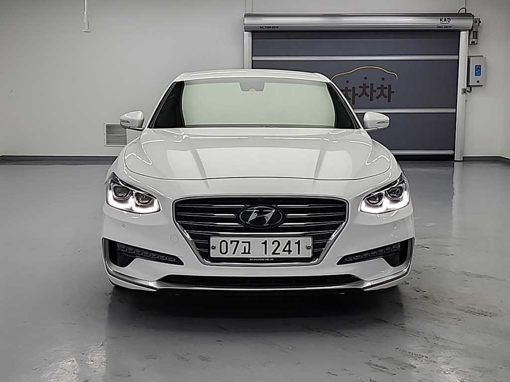 HYUNDAI Grandeur - Vista 2