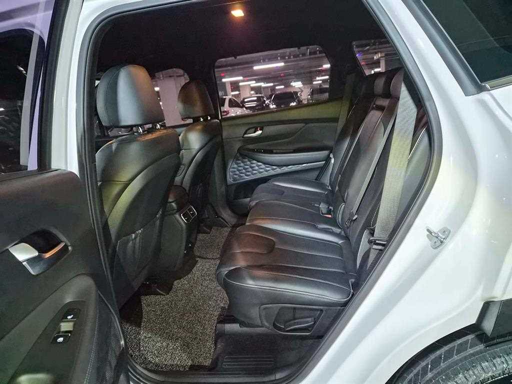 HYUNDAI Santa Fe - Vista 7