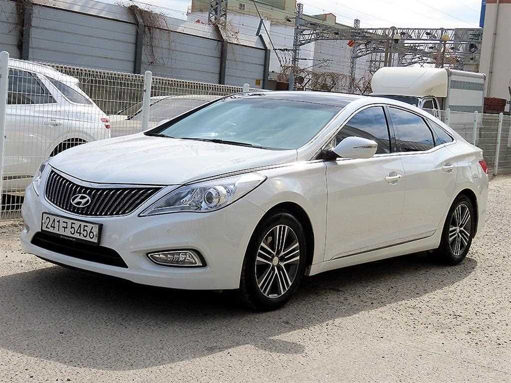 HYUNDAI Grandeur - Vista 2