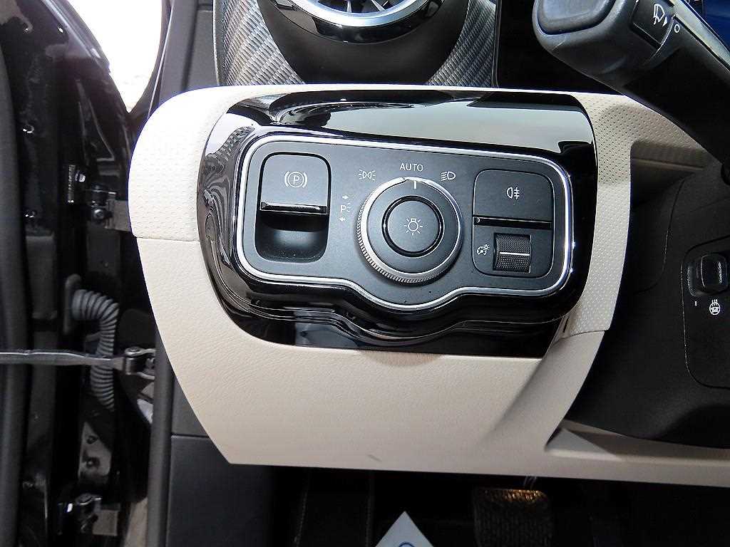 Mercedes Benz A Class 2025 Negro - Importación desde Corea - HF Imports Iquique - Foto 13