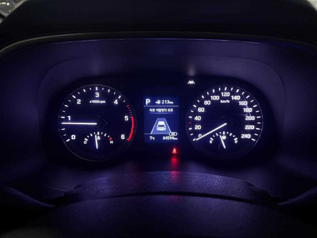 HYUNDAI Tucson - Vista 9