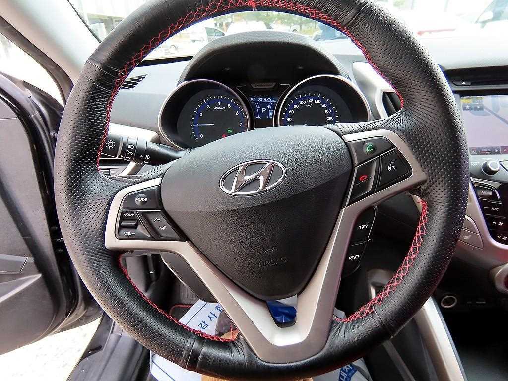 HYUNDAI Veloster - Vista 8