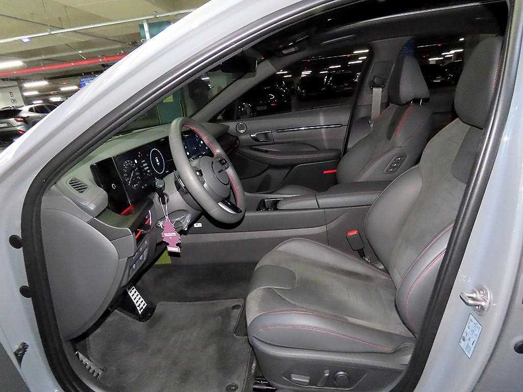 HYUNDAI Sonata - Vista 6