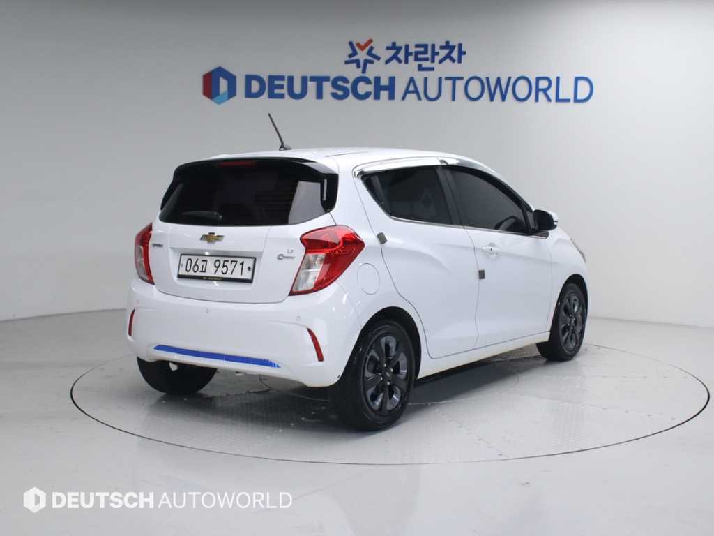 Chevrolet Spark - Vista 2