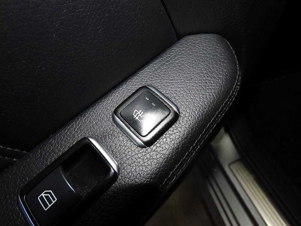 Mercedes Benz E class 2015 Gris - Importación desde Corea - HF Imports Iquique - Foto 14