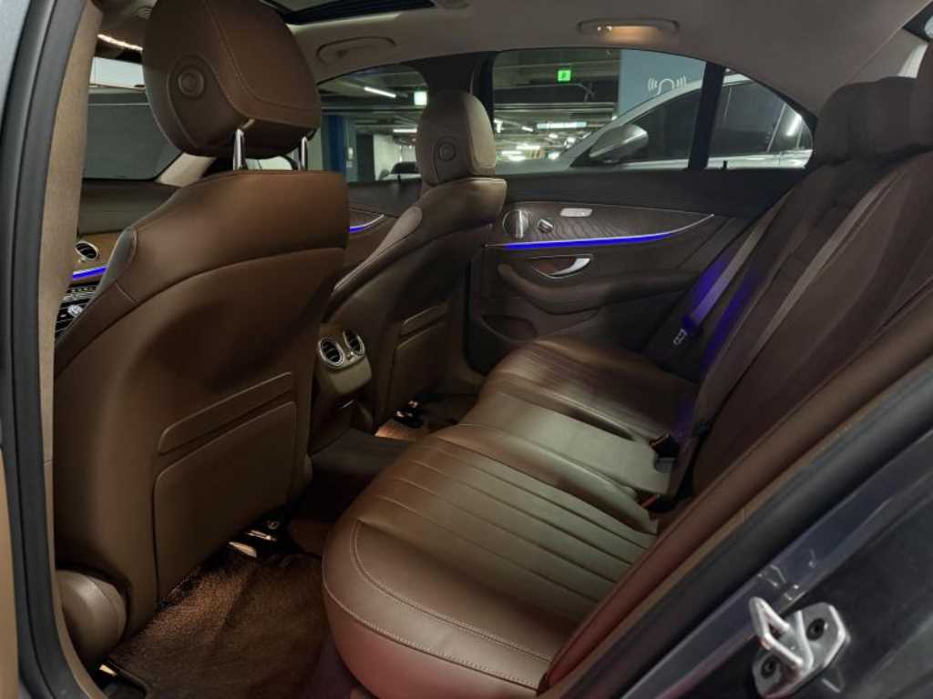 Mercedes Benz E class 2020 Gris - Importación desde Corea - HF Imports Iquique - Foto 17