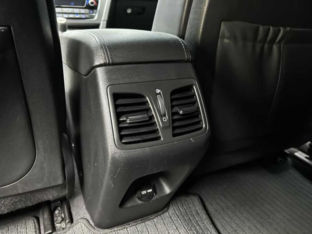 HYUNDAI Sonata - Vista 7