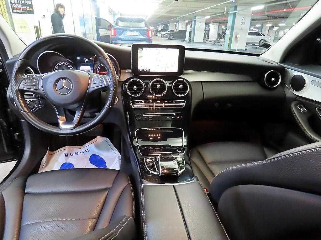 Mercedes Benz C Class - Vista 10