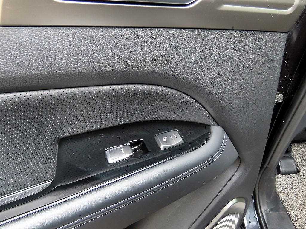 Ssangyong Rexton 2018 Negro - Importación desde Corea - HF Imports Iquique - Foto 14