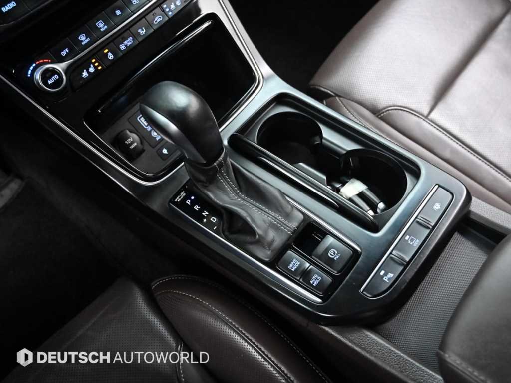 HYUNDAI Grandeur - Vista 9