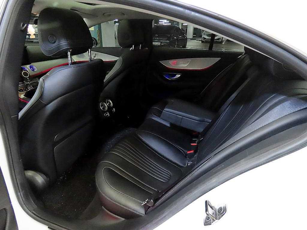 Mercedes Benz CLS Class - Vista 7