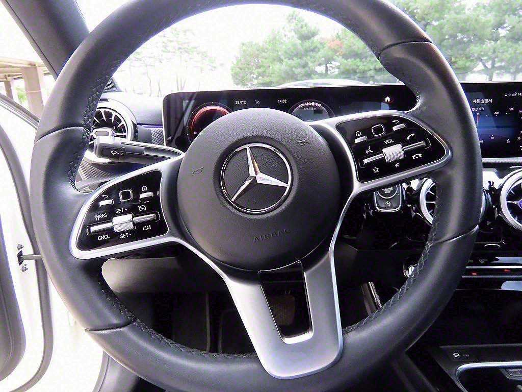 Mercedes Benz A Class - Vista 8