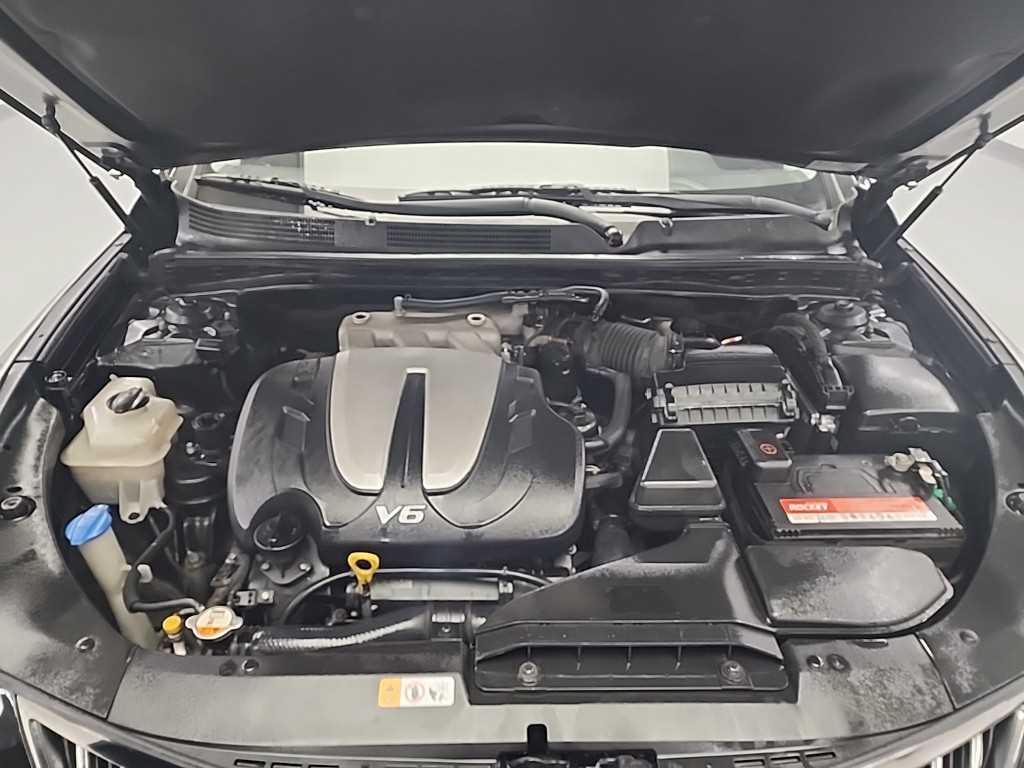 HYUNDAI Grandeur - Vista 5