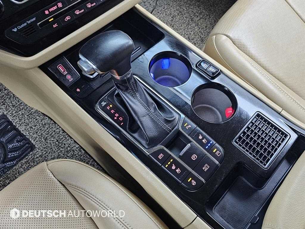 KIA Carnival - Vista 9