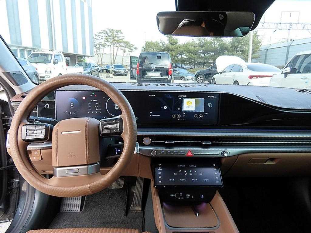 HYUNDAI Grandeur - Vista 7