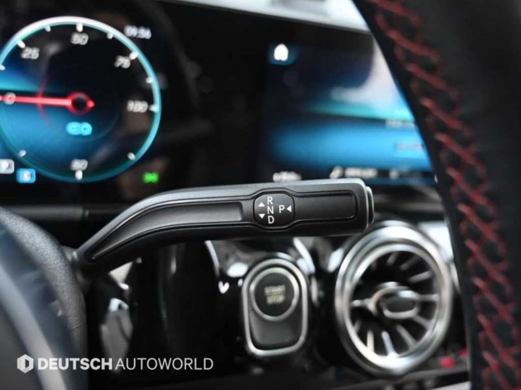 Mercedes Benz EQA - Vista 9