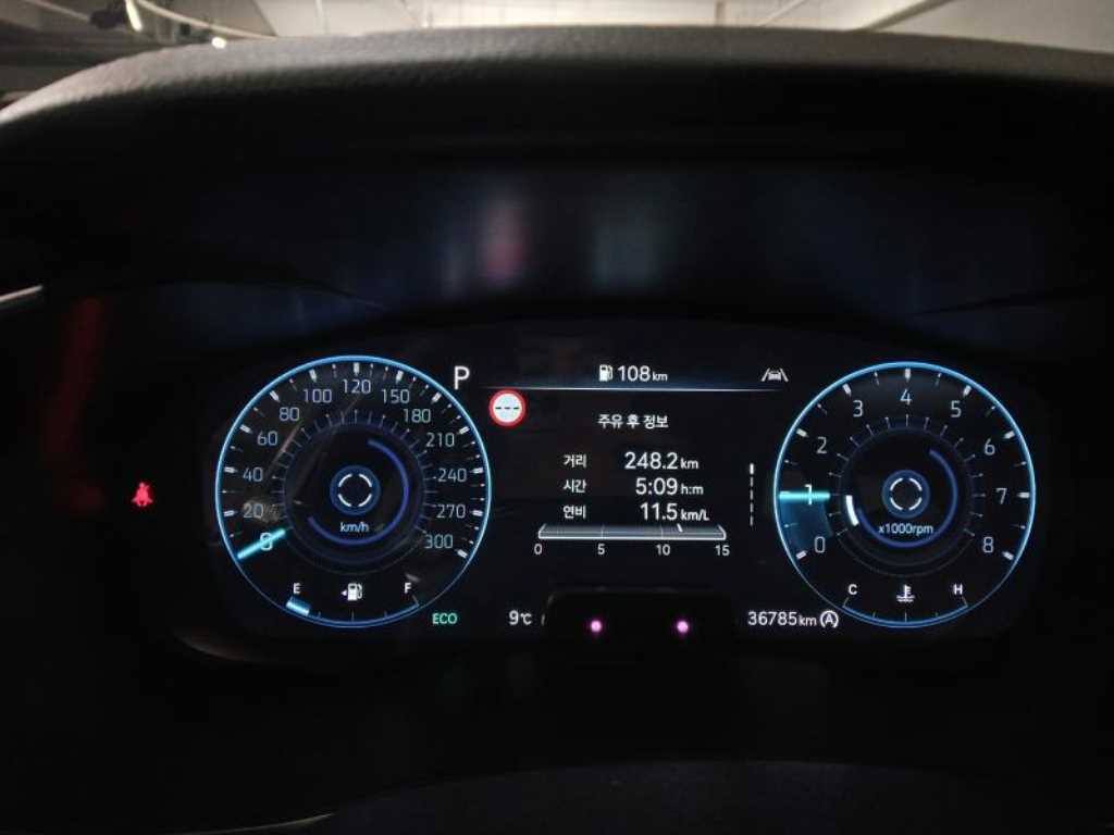 Genesis G70 - Vista 9