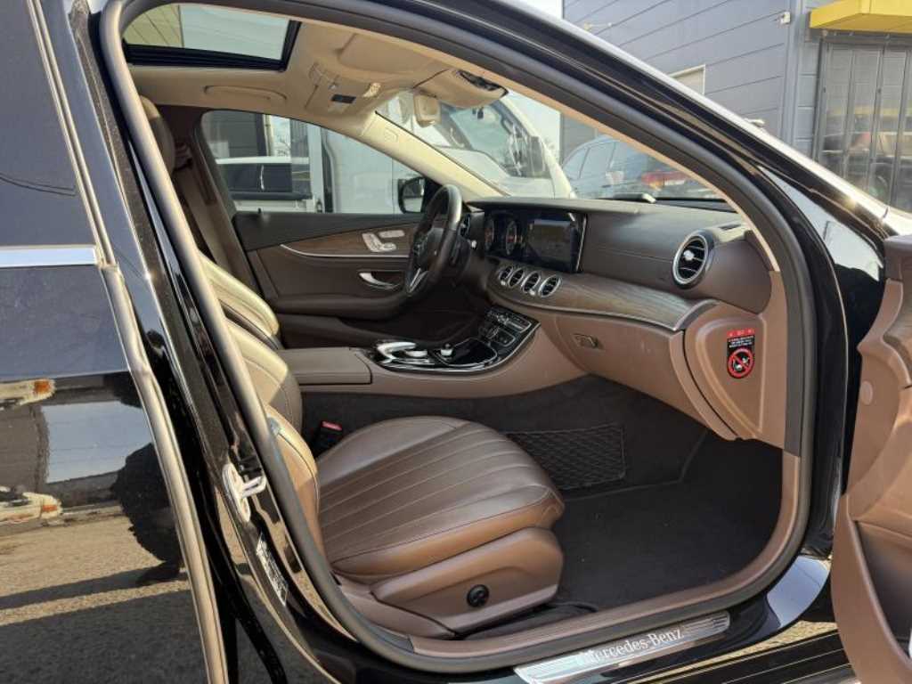 Mercedes Benz E class 2020 Negro - Importación desde Corea - HF Imports Iquique - Foto 14