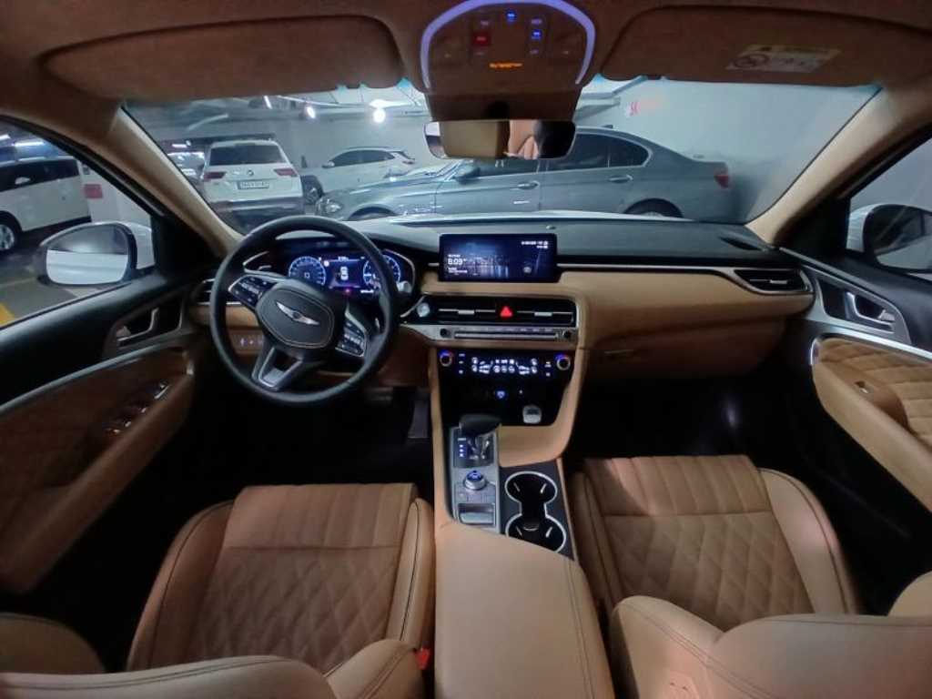 Genesis G70 2025 Blanco - Importación desde Corea - HF Imports Iquique - Foto 1