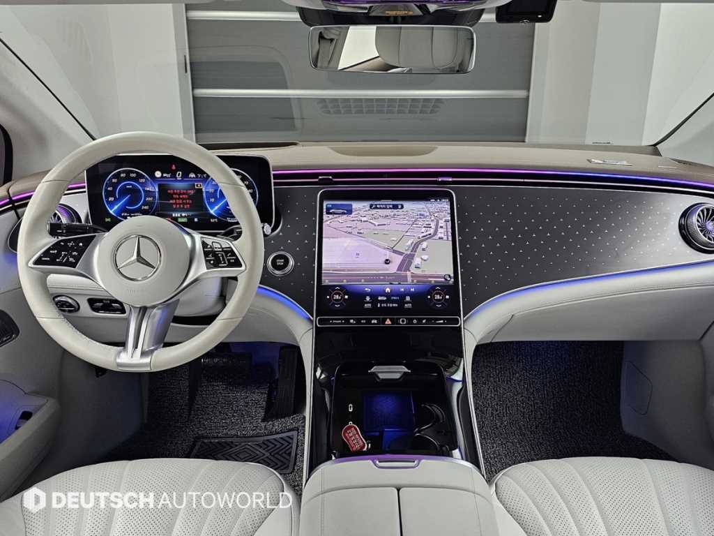 Mercedes Benz EQE - Vista 7