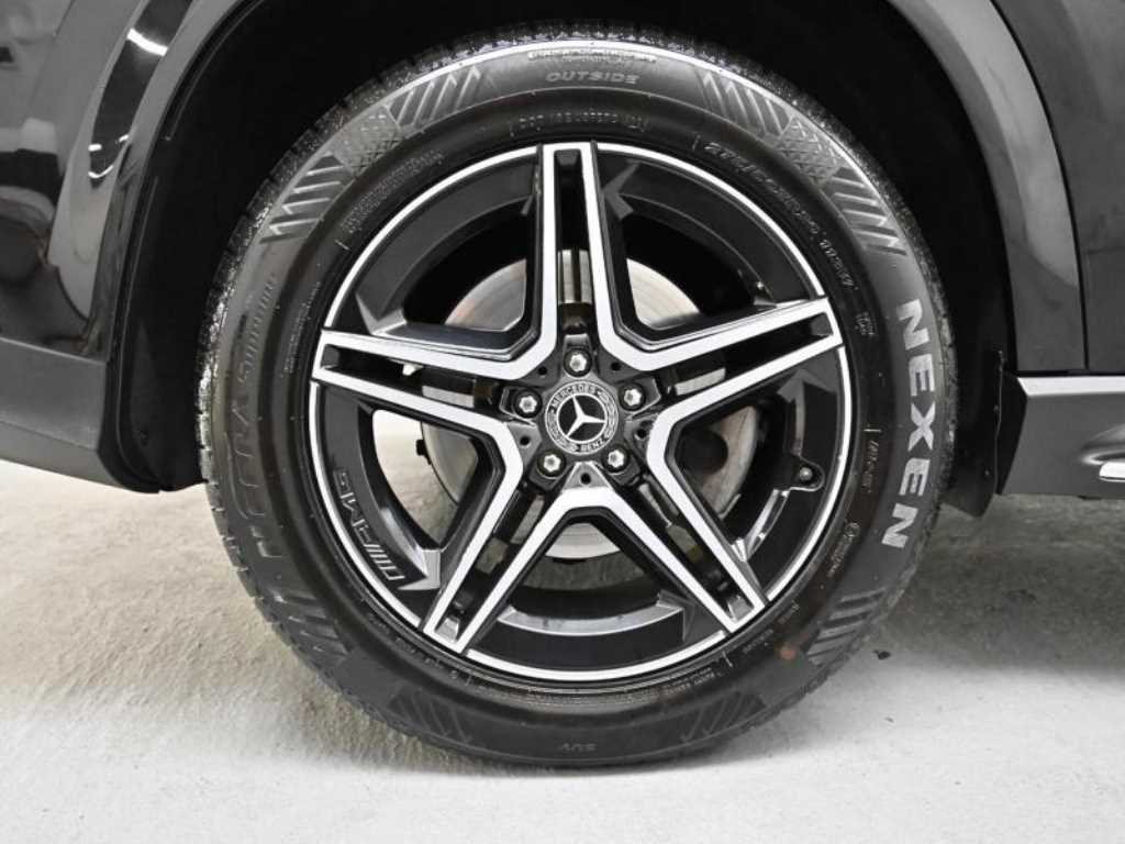 Mercedes Benz GLE Class - Vista 5