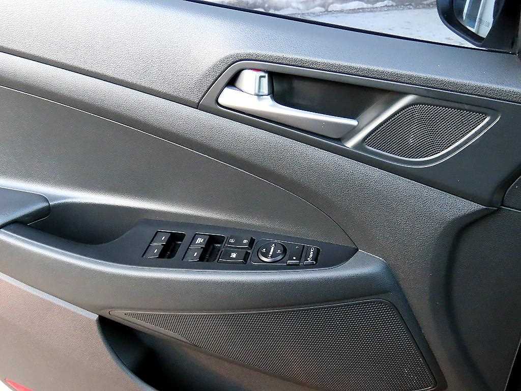 HYUNDAI Tucson - Vista 11